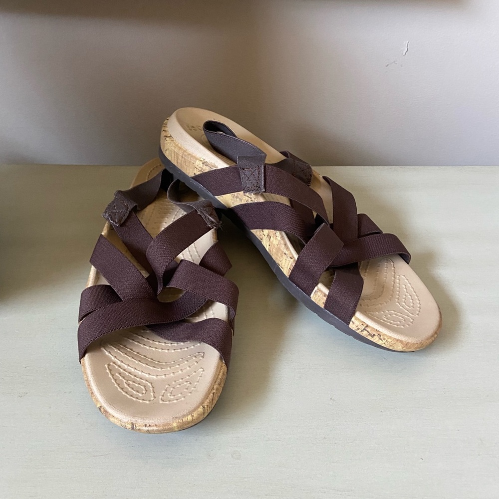 Crocs Womens sling back cork accent sandals